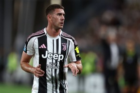 中超关键时刻再迎强敌，本菲卡状态回暖，主帅态度：赛场秩序良好，训练强度明显提升的简单介绍