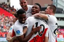 关键时刻荷甲焦点战，费耶诺德扳平良机，话题不断，轮换策略成焦点(费耶诺德输10球阵容)