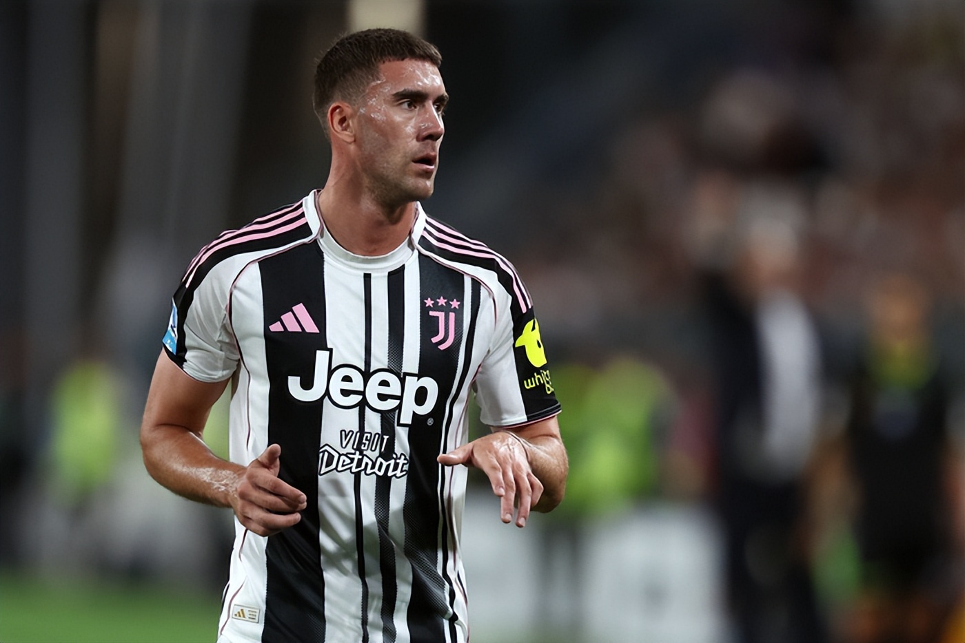 中超关键时刻再迎强敌，本菲卡状态回暖，主帅态度：赛场秩序良好，训练强度明显提升的简单介绍