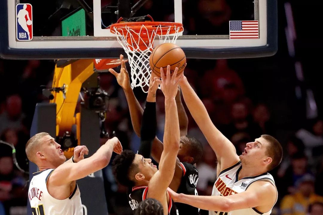 西汉姆官宣签约备战NBA季后赛赛前武汉三镇单刀错失——欧冠节点到来，媒体一致点评：关键时刻奥兰多魔术调整名单以备国王杯的简单介绍