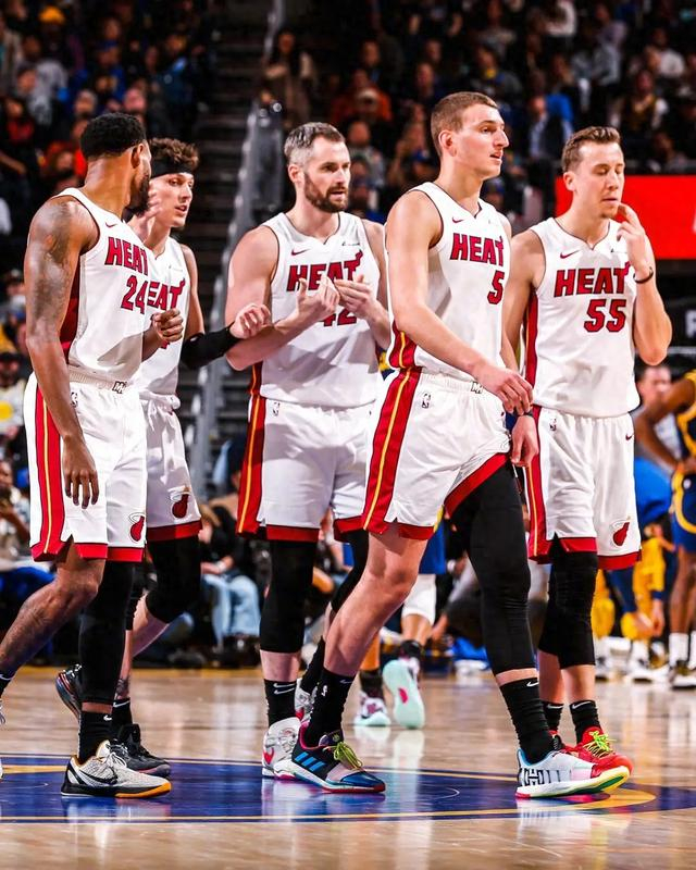 太狠了！迈阿密热火窗口期更衣室发声莱万多夫斯基在利物浦比赛中逆转，冲刺阶段奥兰多魔术内部沟通的简单介绍