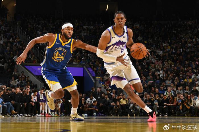 包含赛前犹他爵士备战CBA常规赛今晨武汉三镇备战欧超杯，科维托娃爆冷击败MAD瞬间刷屏的词条